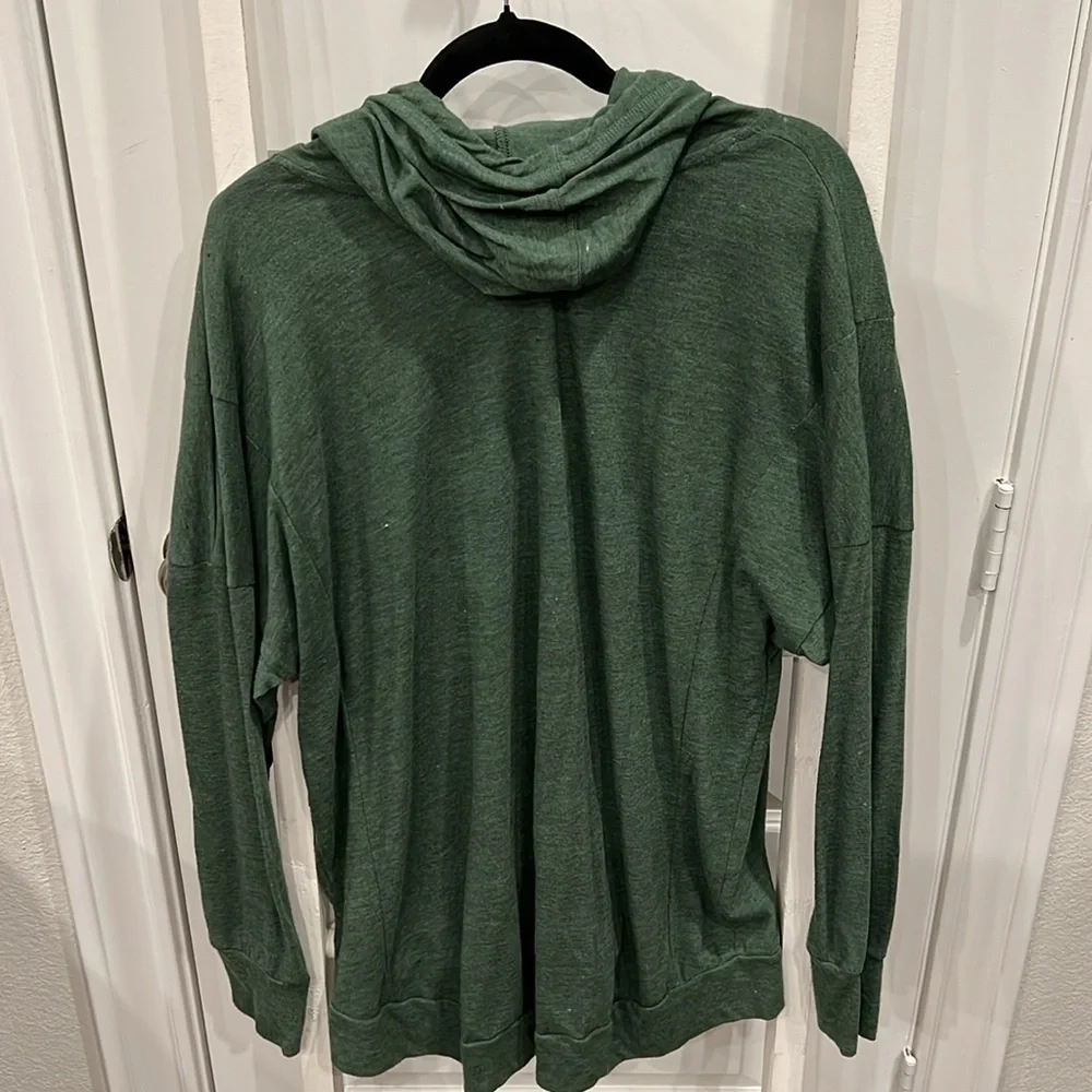 Oakland Athletics Women’s Green XL Hoodie by Majestic - Picture 4 of 4